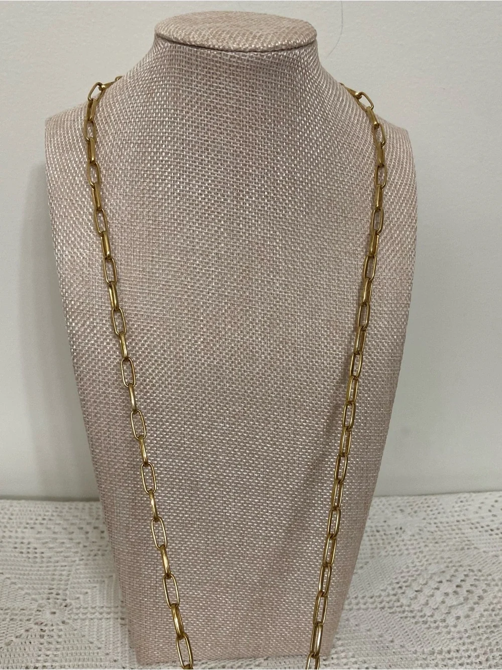 Vintage Gold Tone Autumn Leaf Charm Necklace Long Lariat Statement Jewelry